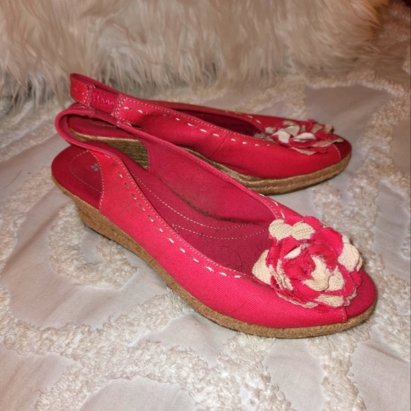 Naturalizer Shoes - PINK WEDGES!